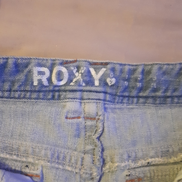 Womans Roxy skirt - Picture 3 of 5